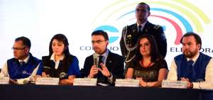 El presidente del CNE ofreci&oacute; declaraciones la tarde de este domingo.