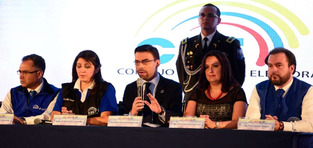 El presidente del CNE ofreci&oacute; declaraciones la tarde de este domingo.