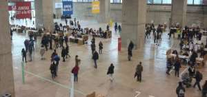 En Madrid m&aacute;s de 5.000 personas ya hab&iacute;an votado hasta las 11:00 (05:00 de Ecuador).