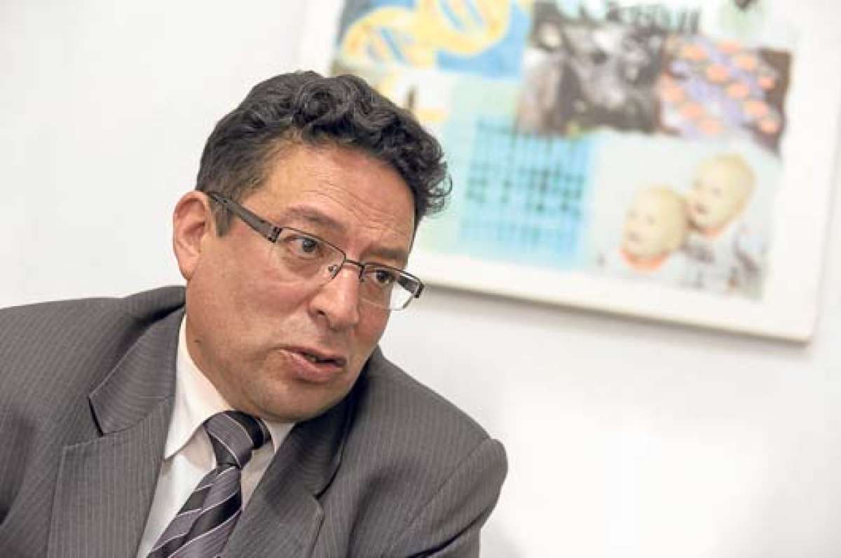 Nombre completo: Ramiro L&oacute;pez Pulles Profesi&oacute;n: Genetista Nacionalidad: Ecuatoriana Edad: 54 a&ntilde;os Estado civil: Casado. Experiencia laboral: Cargos p&uacute;blicos relacionados a la gen&eacute;tica. Foto: Fernando Sandoval│El Tel&eacute;grafo
