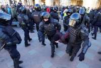 Casi 5.000 detenidos en Rusia en el cuarto día de protestas contra la invasión de Ucrania