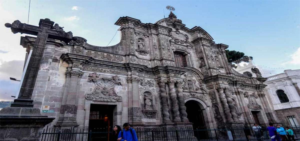 La Compa&ntilde;&iacute;a de Jes&uacute;s, un tesoro nacional