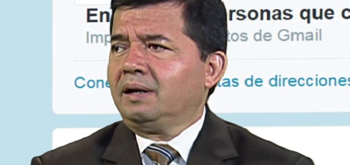 Xavier Sandoval, exdiputado del PSC, rechaz&oacute; en 2006 participaci&oacute;n de Carlos P. en candidatura de Cynthia Viteri