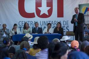 Los representantes del gobierno se reunieron con la Red de Trabajadoras Sexuales del Ecuador. Foto: Miguel &Aacute;ngel Jim&eacute;nez/El Tel&eacute;grafo