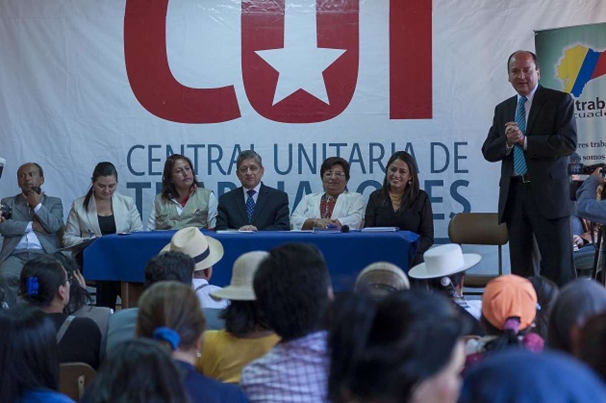 Los representantes del gobierno se reunieron con la Red de Trabajadoras Sexuales del Ecuador. Foto: Miguel &Aacute;ngel Jim&eacute;nez/El Tel&eacute;grafo