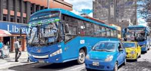 El debate sobre el aumento de pasajes en Quito fue suspendido