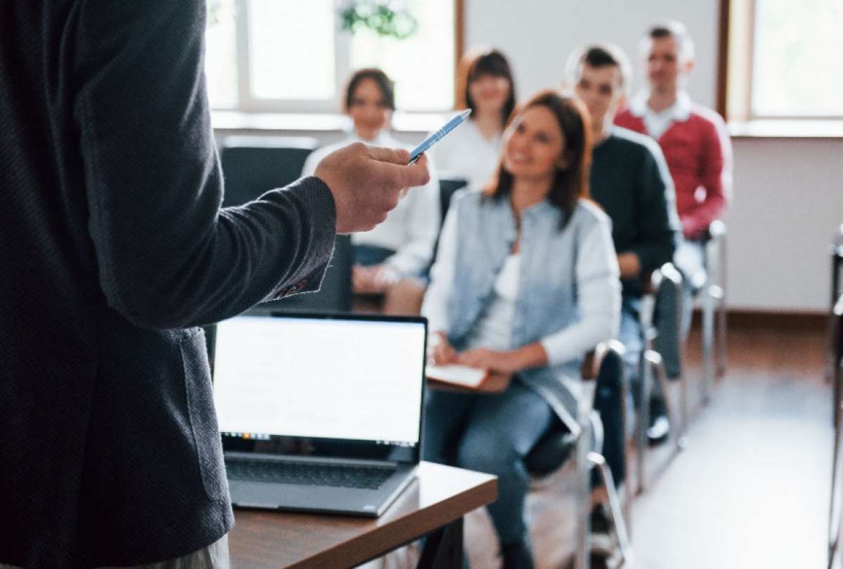 La convocatoria busca seleccionar profesionales con experiencia en comunicaci&oacute;n, medios y producci&oacute;n de contenidos para una capacitaci&oacute;n internacional en India.