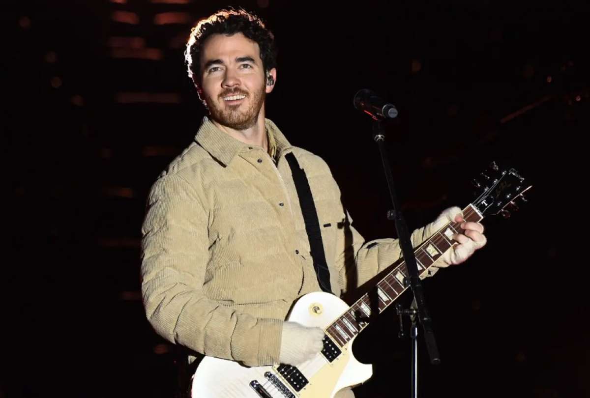 Kevin Jonas es integrante de la famosa banda de pop Jonas Brothers.
