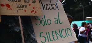 El s&aacute;bado 23 de noviembre, en Quito, se llev&oacute; a cabo una concentraci&oacute;n y una marcha para exigir la equidad de g&eacute;nero y rechazar la violencia.