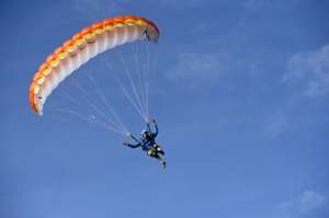 Speed flying, la aventura de volar m&aacute;s r&aacute;pido