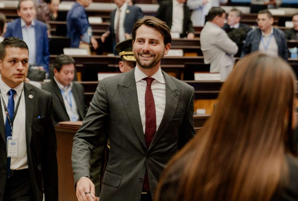 Niels Olsen obtiene fallo favorable en acción de protección interpuesta por el correísmo.