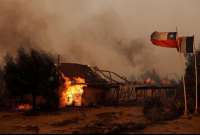 En Chile, los incendios forestales comenzaron hace una semana y ha causado la muerte de 24 personas. 