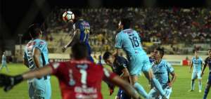 'La Tuca' Ord&oacute;&ntilde;ez marc&oacute; de cabeza el empate para Delf&iacute;n, en su debut en la Copa Libertadores.