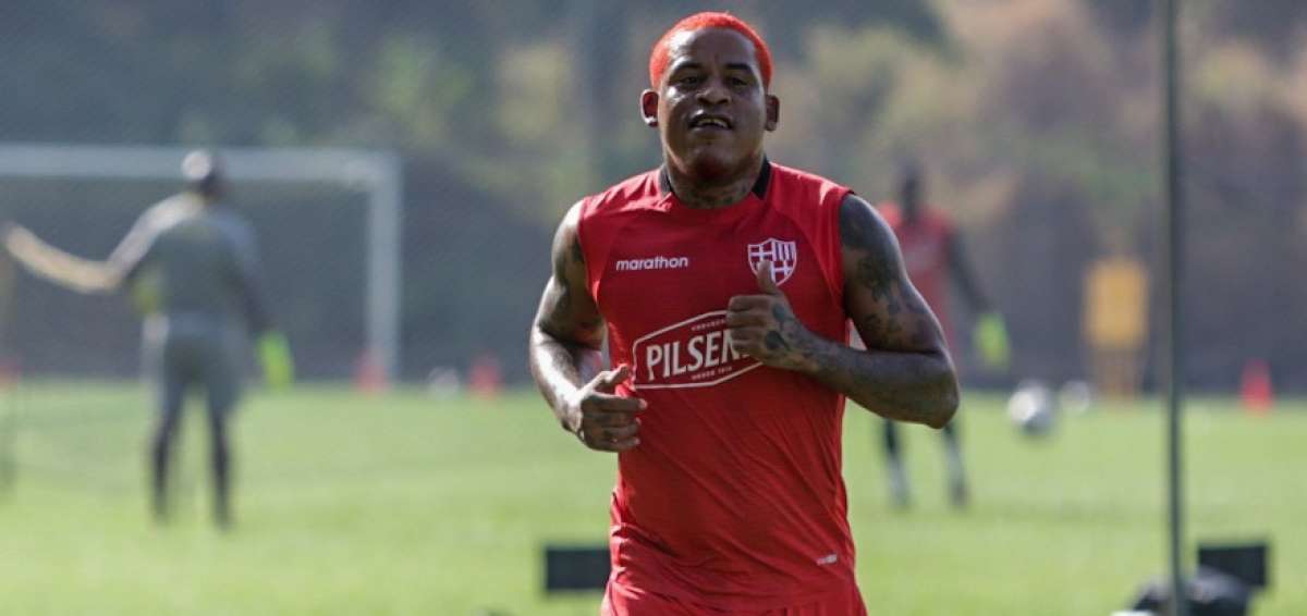 Michael Arroyo se reintegr&oacute; a los entrenamientos de Barcelona