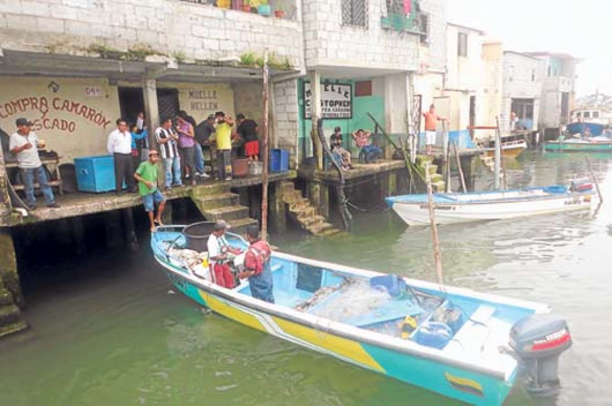 A&uacute;n existe temor entre los pescadores artesanales. Ellos no quieren presentar denuncias por temor a represalias contra sus familias. Foto: Cortes&iacute;a / Polic&iacute;a Nacional