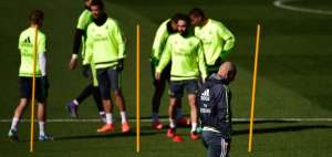 La pol&eacute;mica con Ronaldo est&aacute; "arreglada", asegura Zidane