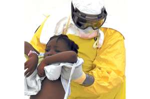 Cuba env&iacute;a 461 m&eacute;dicos m&aacute;s a &Aacute;frica para combatir el &eacute;bola (Galer&iacute;a)