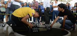 Los duelos se realizan en el coliseo (campus Prosperina). Hombres y mujeres participan en diversas categor&iacute;as.