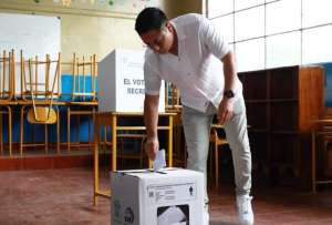 Elecciones: ¿Debo ir a votar si viajo o tengo una intervención médica?