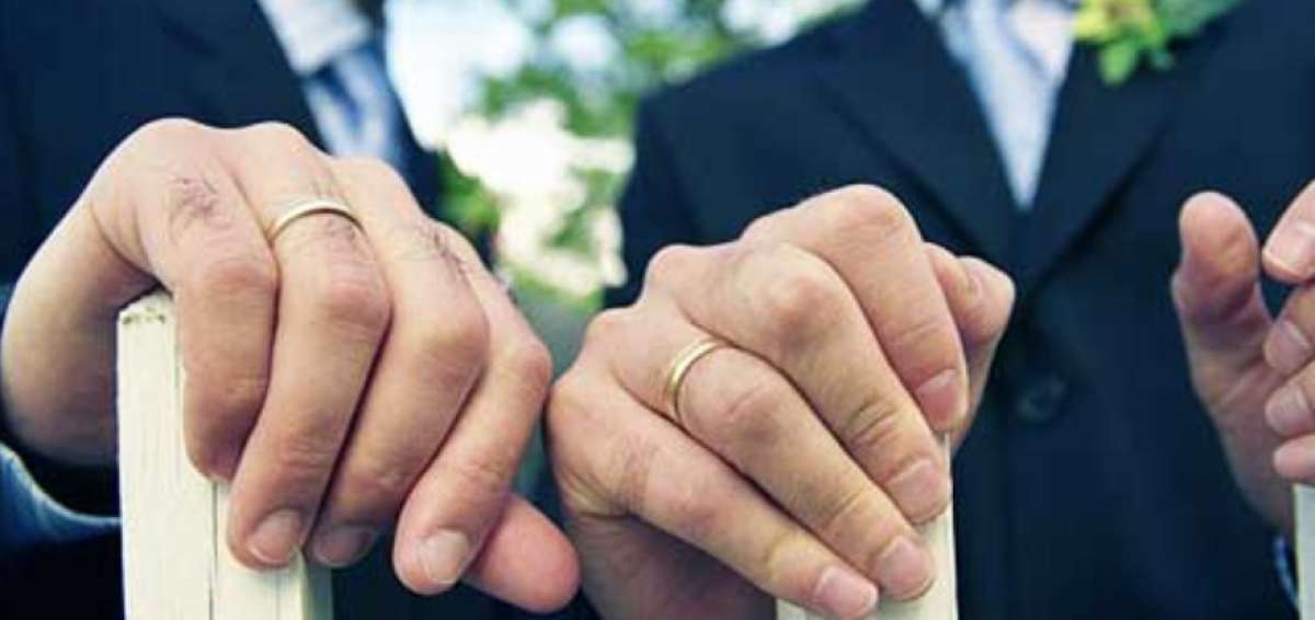 Merkel deja la puerta abierta al matrimonio homosexual en Alemania