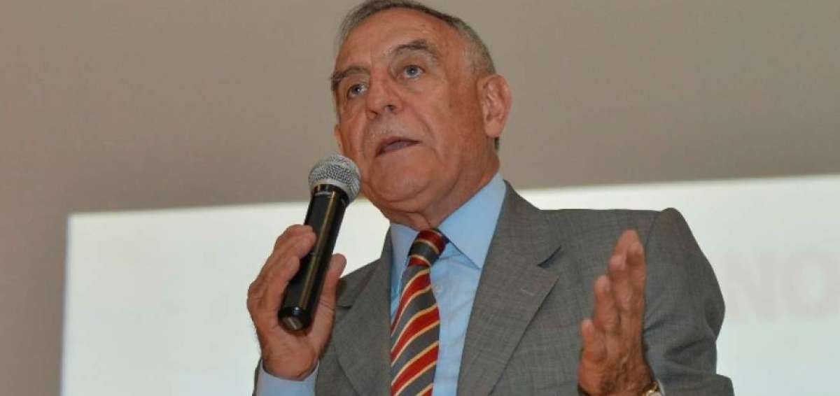 Moncayo dice que apoyar&iacute;a a Moreno si este acogiera su plan de gobierno