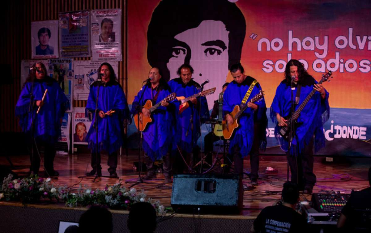 El grupo Jayac particip&oacute; en el homenaje art&iacute;stico al escritor Gustavo Garz&oacute;n en la Casa de la Cultura. Foto: Marco Salgado