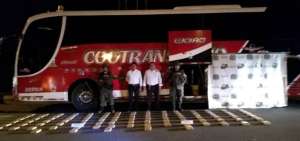 Polic&iacute;a de Colombia captur&oacute; un 'narcobus' que ten&iacute;a como destino Ecuador.