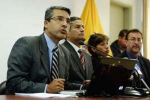 PSP present&oacute; su propuesta de consulta popular