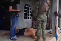 10 sospechosos del secuestro de los tres policías en Los Ríos.