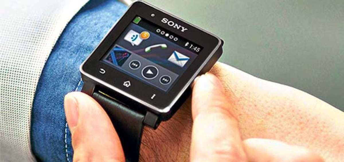 Los relojes inteligentes permiten hacer llamadas, revisar correos y enviar mensajes de texto. Foto: Internet