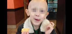 Ni&ntilde;o con c&aacute;ncer conmueve a los internautas chinos