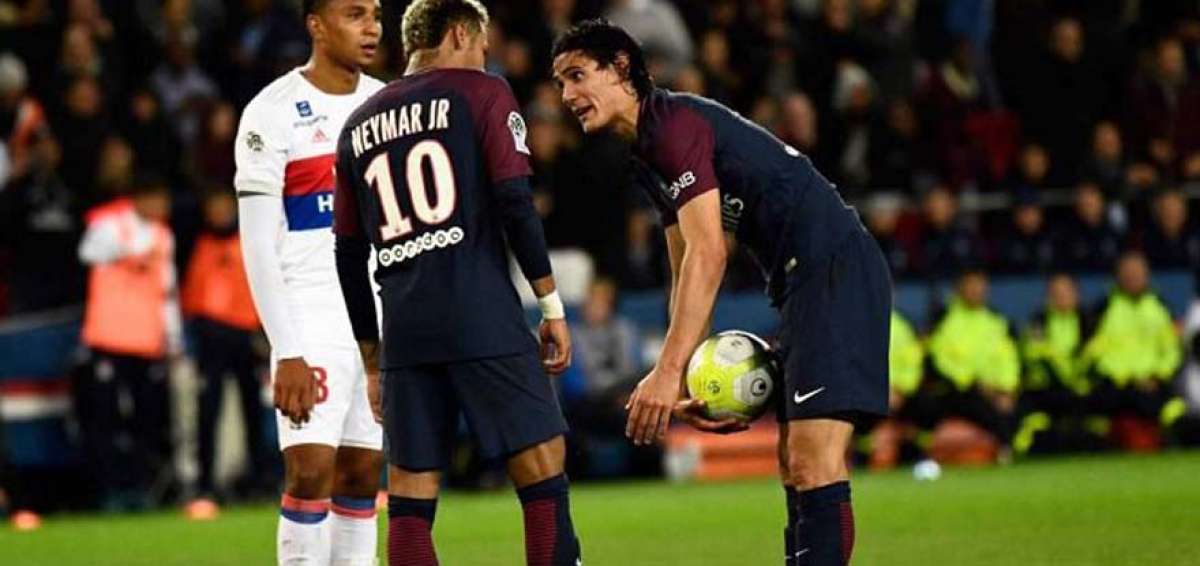 Cavani y Neymar, el posible inicio de una guerra de egos