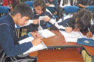 En el Distrito 2, los estudiantes del colegio Antonio &Aacute;vila Maldonado y Miguel Merch&aacute;n se esfuerzan cada d&iacute;a por mejorar su redacci&oacute;n en las noticias.