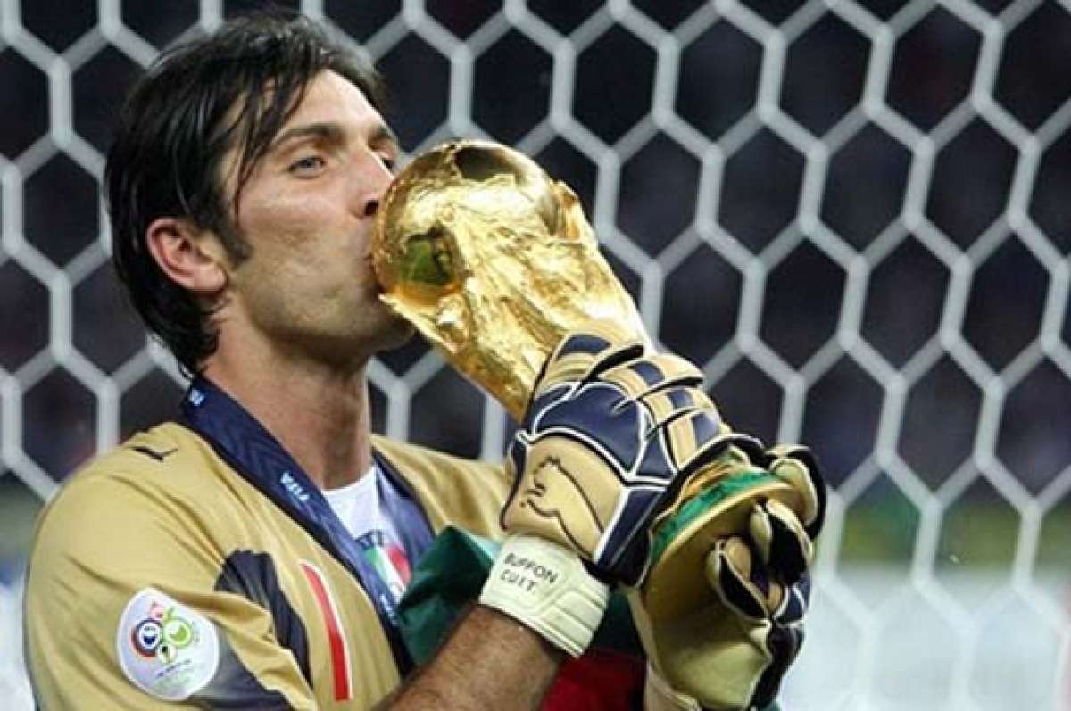 Buffon encabeza lista de Prandelli para el Mundial