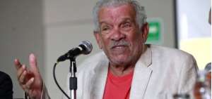 Fallece Derek Walcott, premio Nobel de Literatura 1992