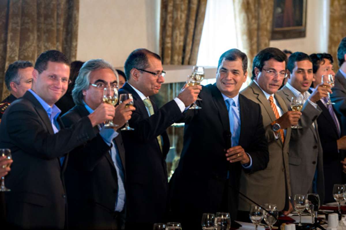 El presidente Rafael Correa recibi&oacute; hoy en el Palacio de Carondelet a las autoridades electas. Foto: John Guevara / El Tel&eacute;grafo 