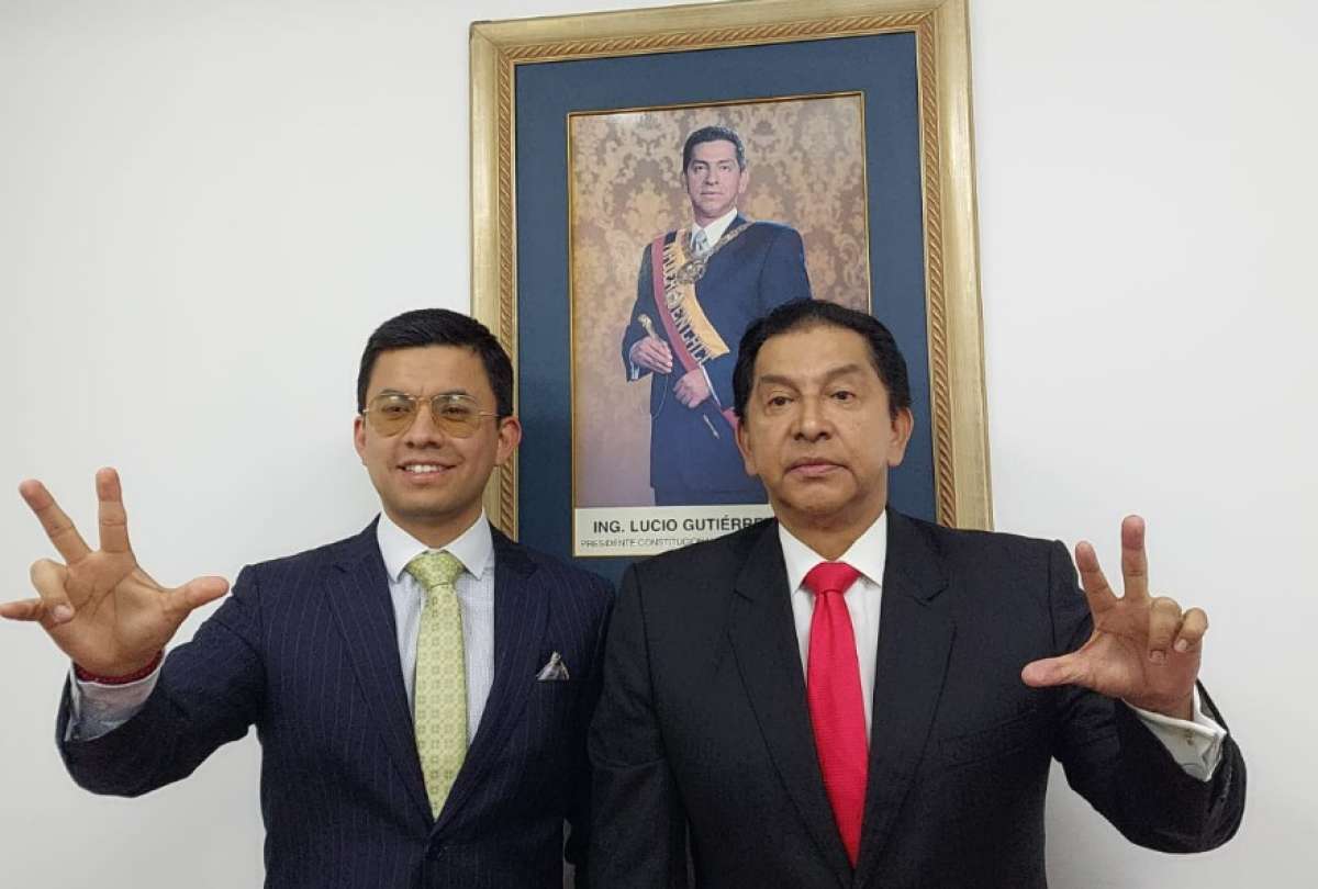 Guti&eacute;rrez impulsa a un &ldquo;outsider&rdquo; para la Alcald&iacute;a de Quito. 