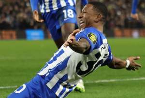 Pervis Estupiñán anotó un gol en el triunfo del Brigthon ante el Tottenham