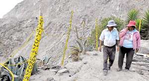 En parroquias, las zonas de riesgo son se&ntilde;aladas con cinta amarilla. El COE Provincial atiende en las mesas de Infraestructura, Seguridad y Atenci&oacute;n Ciudadana. Foto: &Auml;lvaro P&eacute;rez / El Tel&eacute;grafo.