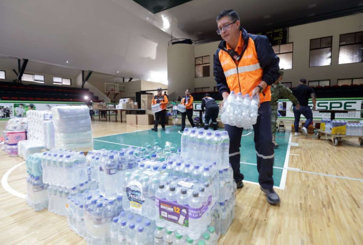 Ecuador activa centros de acopio para canalizar donaciones a familias afectadas en Venezuela