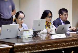El fiscal (s) Wilson Toainga expuso los alegatos para llamar a juicio a nueve personas procesadas por la reconstrucción de Manabí y Esmeraldas. 