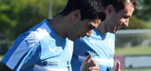 Su&aacute;rez vuelve a vestir la celeste luego de casi 2 a&ntilde;os