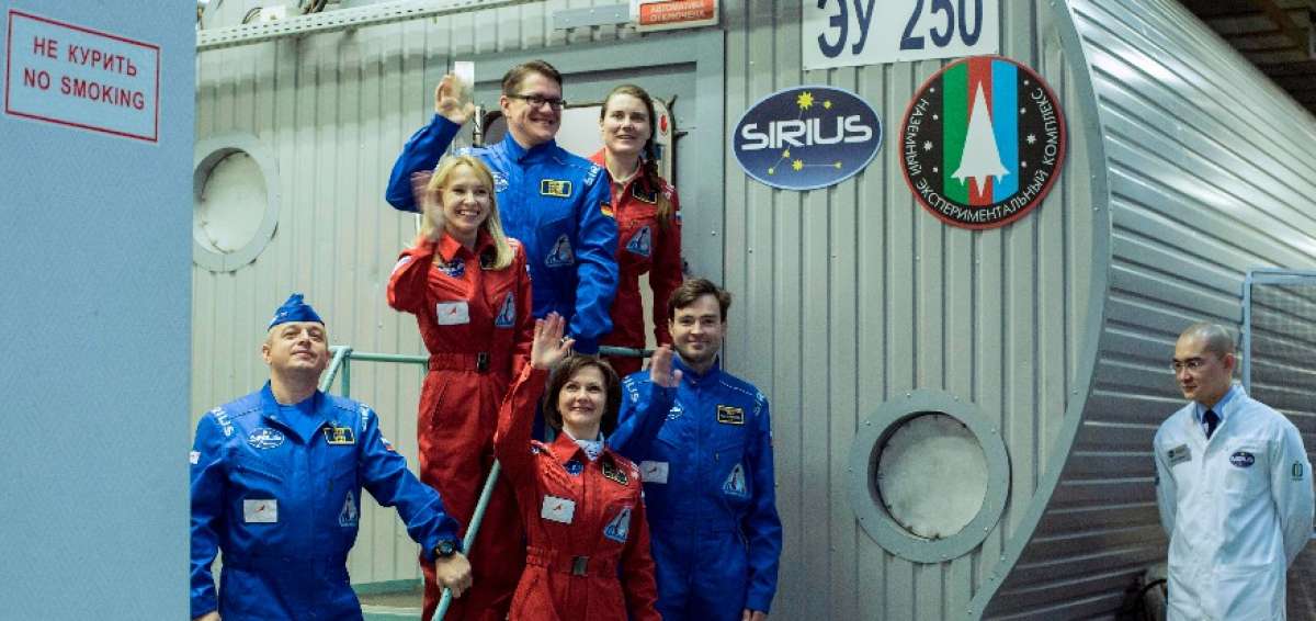 Seis personas simulan en Rusia un vuelo a la Luna encerrados en m&oacute;dulo