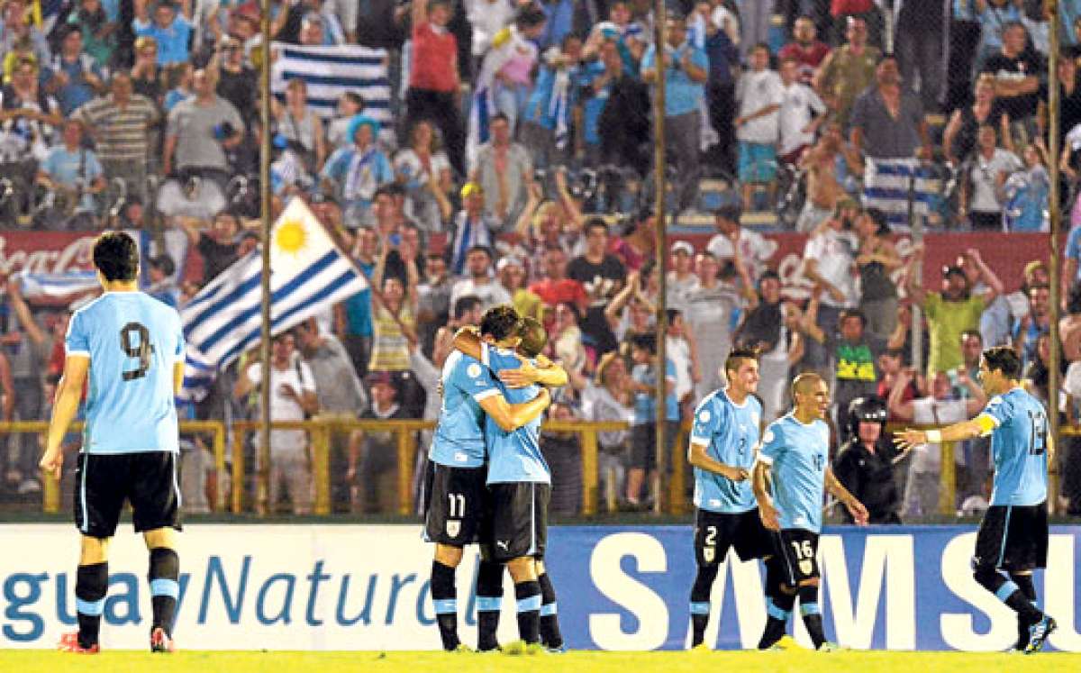 DT de Uruguay anunci&oacute; lista de convocados al Mundial-2014 sin sorpresas