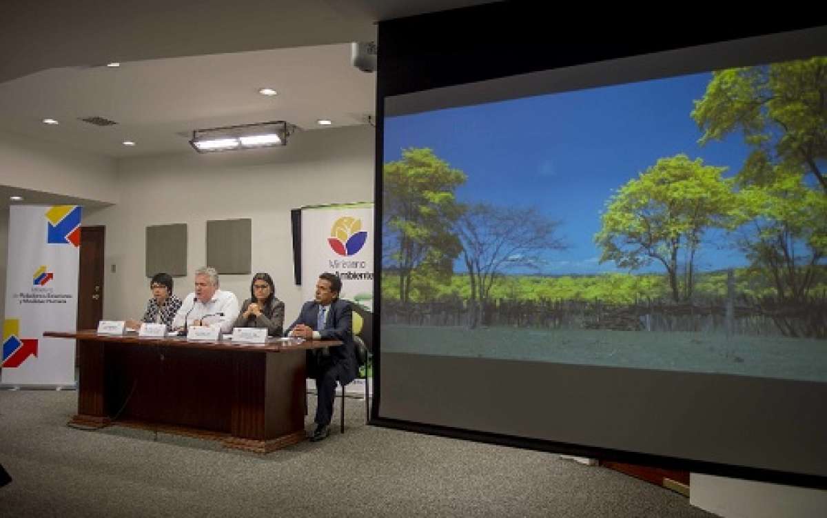 "Esta declaratoria significa reci&eacute;n que un trabajo comienza", dijo la ministra de Ambiente, Lorena Tapia, en una rueda de prensa. Foto: Fernando Sandoval / El Tel&eacute;grafo 