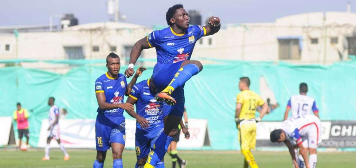 El delantero guayaquile&ntilde;o Roberto Ord&oacute;&ntilde;ez lleg&oacute; a Delf&iacute;n para esta temporada, luego de su paso por Fuerza Amarilla. Hoy lleva 9 tantos con el finalista. 