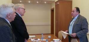 Embajador ecuatoriano Julio Prado presenta cartas credenciales en Kazajist&aacute;n