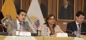El ministro de Econom&iacute;a y Finanzas, Richard Mart&iacute;nez, durante su comparecencia ante la Comisi&oacute;n de Desarrollo Econ&oacute;mico de la Asamblea Nacional.