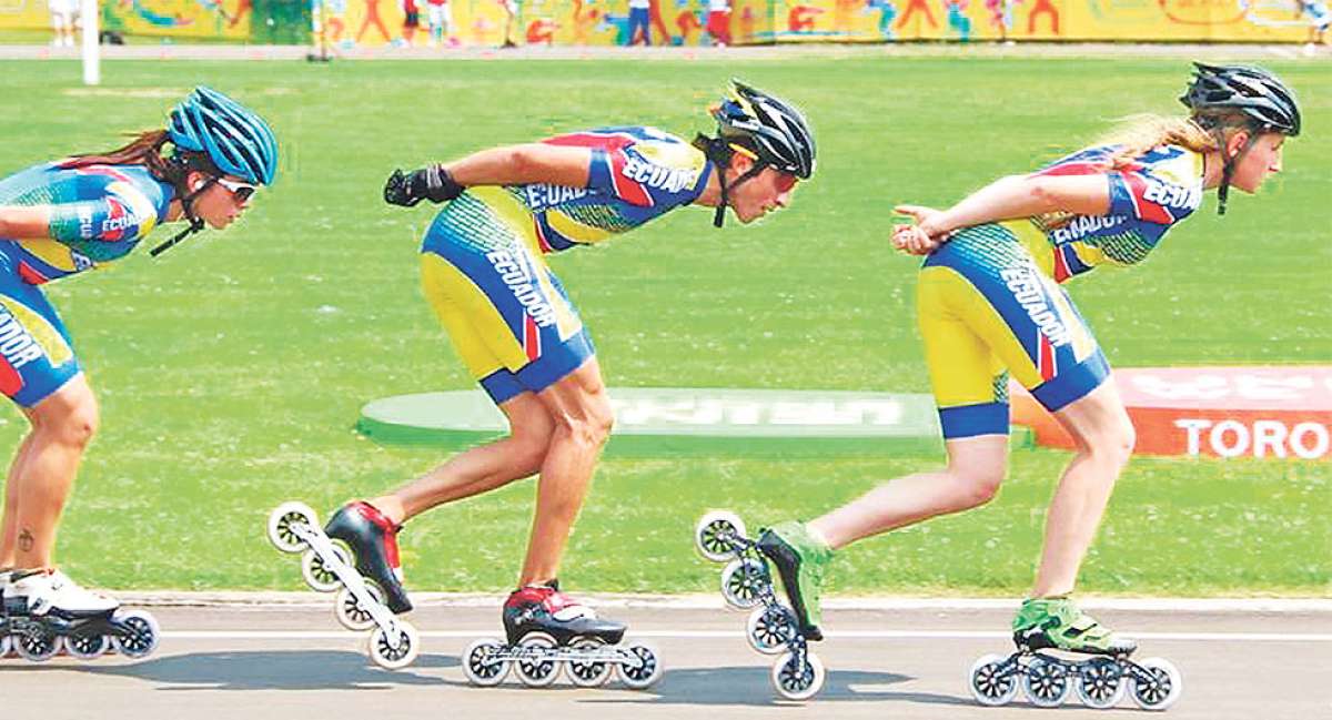 El equipo ecuatoriano, con la medallista &Iacute;ngrid Factos (i), en la fase de calentamiento, antes de las pruebas. Foto: Cortes&iacute;a