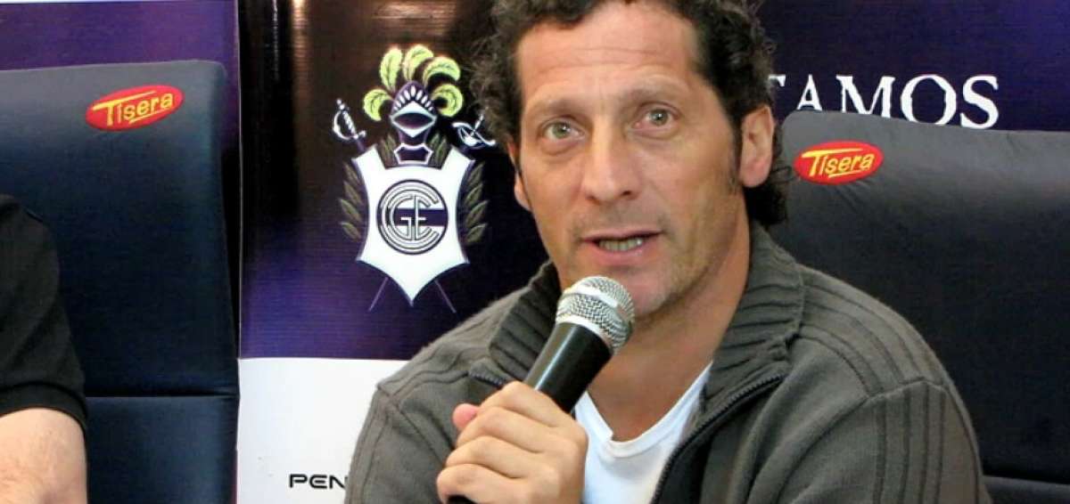 Pedro Troglio dirigir&aacute; a Universitario de Per&uacute;